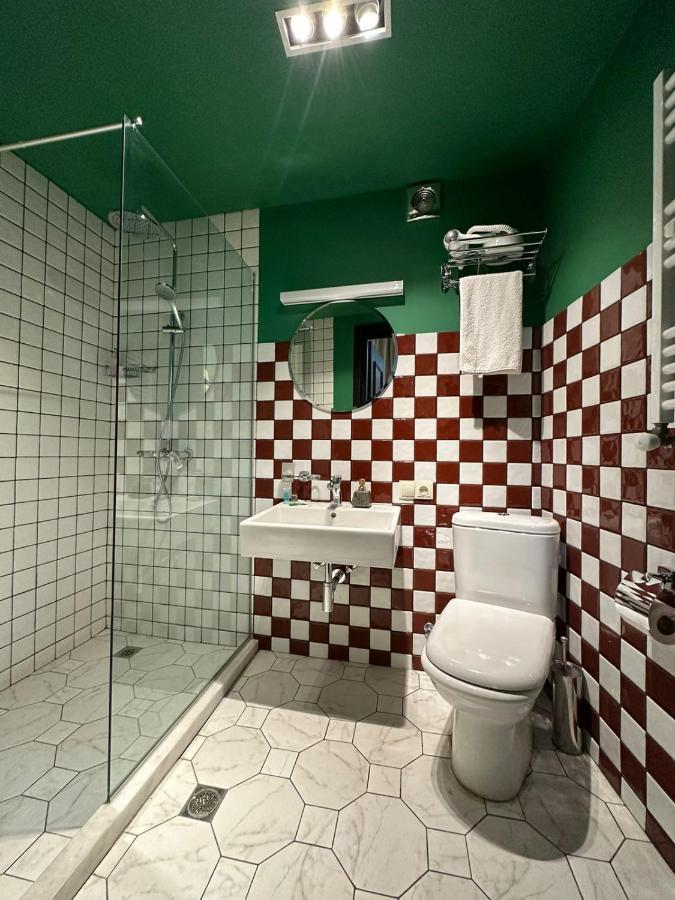 Local Hotel Тбилиси Экстерьер фото