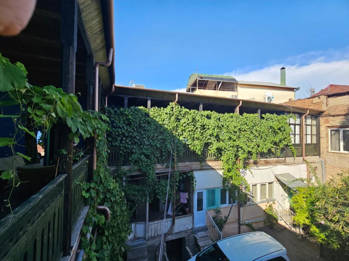 Local Hotel Тбилиси Экстерьер фото