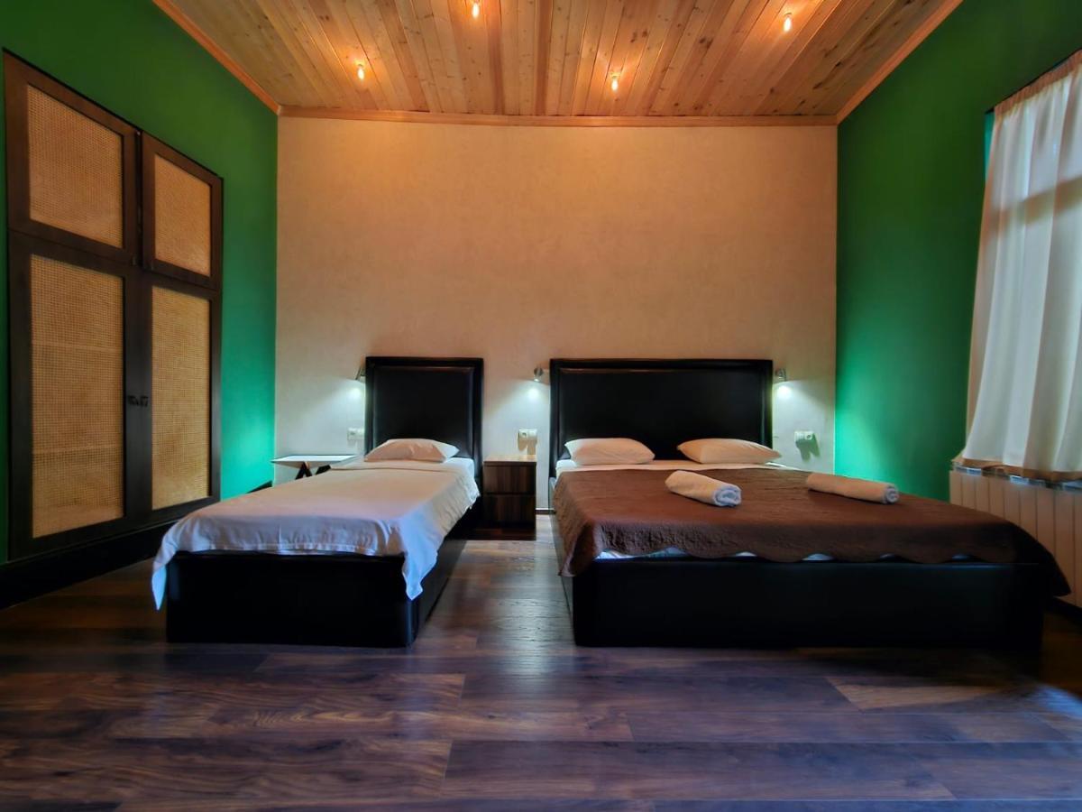Local Hotel Тбилиси Экстерьер фото